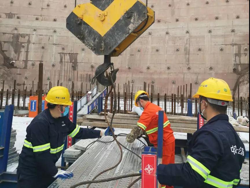 央視新聞:中交一公局集團萬州環(huán)線復工復產