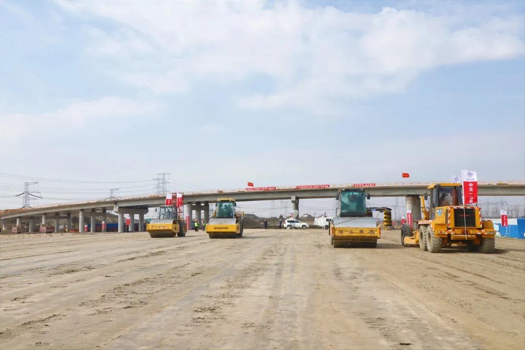 新聞直播間:中交一公局集團津石高速西段項目快速復工