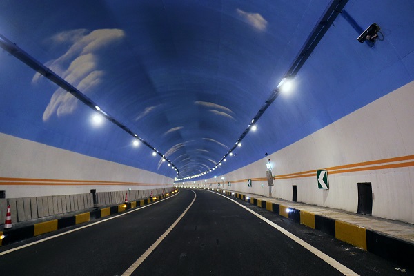 長城嶺隧道內.JPG